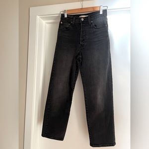 Levi’s Straight Ankle Jeans, Worn Black Color, Size 25